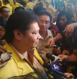Airlangga Dirangkul Ical Jadi Ketua DPP Golkar