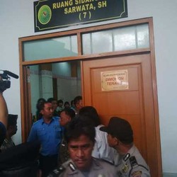Terdakwa Pengeroyok Pelajar SMA 109 Didakwa Pasal Berlapis