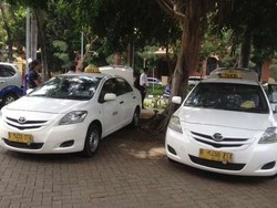 Keluhan Sopir Taksi Express di Tengah Isu Perampokan Taksi Putih