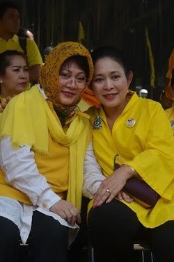 Digoda Ical dengan Nama Titiek Prabowo, Titiek Tersipu