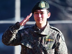 Yoo Seung Ho Siap Sibuk Syuting dan Tur Lagi Setelah Bebas Militer