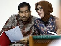 Romi Herton dan Istrinya Disidang Bersama