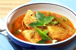 Asam Segar Ikan Woku Belanga untuk Santap Siang