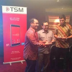 Mencari Ponsel Lokal Berdarah Murni