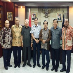 Jonan Kumpul Bareng 6 Alumni Menhub, Apa yang Dibahas?