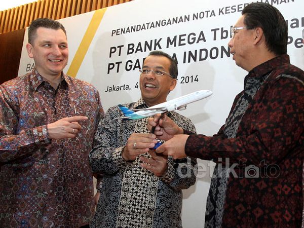 Bank Mega dan Garuda Indonesia Jalin Kerjasama