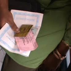 Ibu Berpakaian Bagus dan Pakai Perhiasan Ini Dapat Dana PSKS