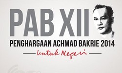 6 Tokoh Inspiratif Ini Terima Penghargaan Achmad Bakrie 2014