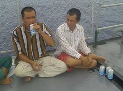 Tetap Humanis, TNI AL Beri Makan dan Minum Para Nelayan Vietnam Pencuri Ikan