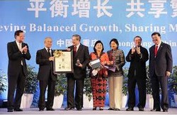 SBY Terima Penghargaan di Tiongkok