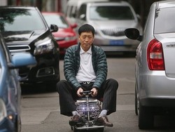 Pria Shanghai Bikin Sendiri Mobil Mini Rp 3 Juta