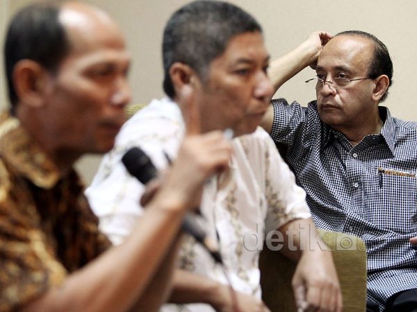 Membedah Kebijakan Ekonomi Politik Jokowi-JK