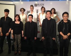 Warna dan Potongan Rambut yang Tren di 2015 Menurut Rudy Hadisurwarno