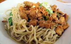 Bertahan 46 Tahun, Mie Gondangdia Akhirnya Menyerah kepada Si Jago Merah