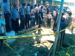 Tim Forensik Autopsi Mayat PRT Korban Penganiayaan