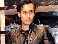 Jadi Gay Sekaligus Profesor di Supernova, Arifin Putra Dengarkan Musik Klasik