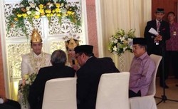 Hari Libur, JK Jadi Saksi Nikah di Bogor