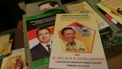 Buku Visi Misi dan Profil Caketum Tersedia di Munas Golkar Jakarta