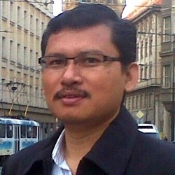 Diplomasi Blusukan di Mancanegara