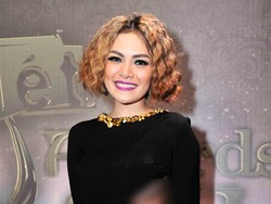 Hapus Tato di Dada, Nikita Mirzani Pertahankan Tato Bunga Dewi Kwan Im