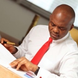 Butuh Modal? Miliuner Ini Bagi-bagi Rp 1,2 Triliun untuk 10.000 Usaha Baru