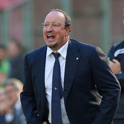 Benitez Kecewa Napoli Cuma Imbang di Kandang
