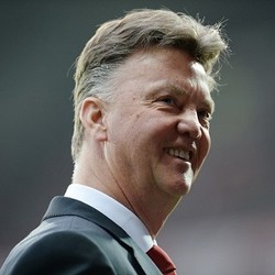 Bukan Soal Koeman vs Van Gaal