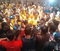 Menang Voting, Agung Laksono Ketum Baru Golkar!
