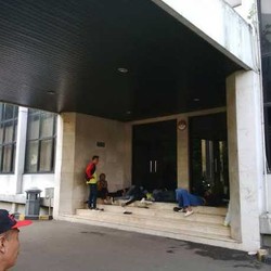 Kantor DPP Partai Golkar Sepi, Kader AMPG Asyik Tidur-tiduran