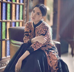 Alexandra Asmasoebrata Pembalap yang Tertantang Jadi Ibu Rumah Tangga