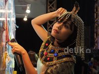 Gaya JKT48 di Event Handshake, Yukata Hingga Cleopatra