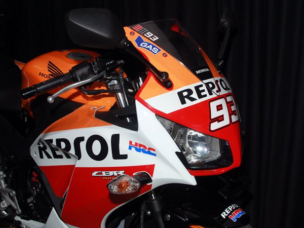 2 Motor Edisi Khusus MotoGP Honda