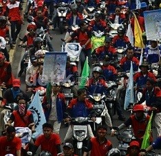 16 Ribu Polisi Amankan Demo Besar-besaran Buruh Besok