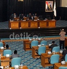 Rapat Perdana, Bamus DPRD DKI Targetkan APBD Disahkan 8 Januari 2015