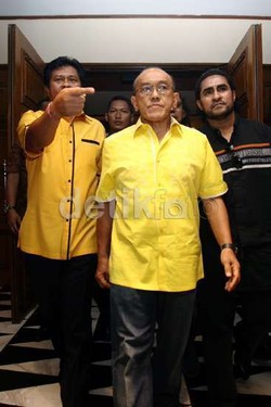 Kubu Ical Tak Akan Ambil Alih DPP Golkar