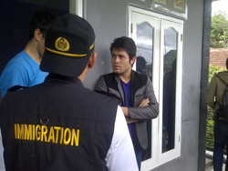 Kampung Arab di Puncak Dirazia Petugas Imigrasi, 2 Orang Diamankan