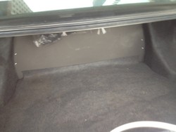 Pelat Baja Bagasi Taksi Express yang Dicuri Sutrisno Dipotong dengan Gerinda