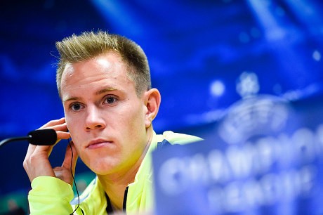 Ter Stegen Siap Redam Ibrahimovic