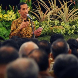 Kuliah Umum Jokowi di UGM: Ekonomi Tiongkok Maju Karena Partai Bersatu, Ini Berat