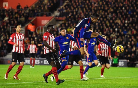 Van Gaal: Southampton Main Lebih Baik, MU Beruntung