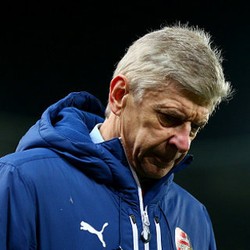 Dicemooh Fans Sendiri, Wenger: Nilai Saya di Akhir Musim