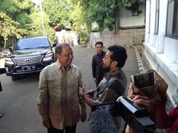 Ini Isi Pertemuan Kubu Ical dan Agung Laksono di Kantor DPP Golkar
