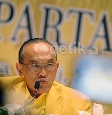 Ditanya Soal Dukung Perppu Pilkada, Ical Bungkam