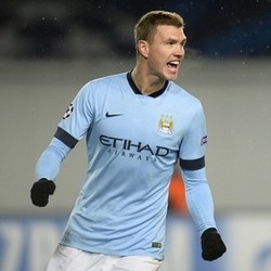 Dzeko Siap Gantikan Aguero dan Jadi Penentu