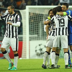 Tak Pilih-pilih Lawan di Babak 16 Besar, Tevez: Liga Champions Dimulai Sekarang