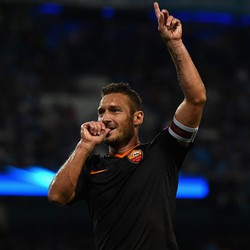 Dzeko: Semoga Totti Tidak Cetak Gol ke Gawang City Lagi