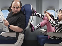 Kelakuan Paling Menyebalkan di Pesawat Adalah...