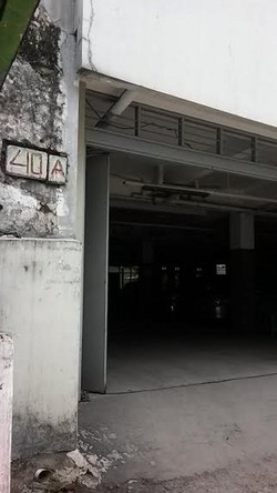 Antara Perusakan Pos Satpam, Pria Misterius, dan Wanita Seksi di Banceuy