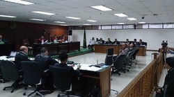 Romi Herton Terpaksa Jual SPBU untuk Bayar Akil Agar Dimenangkan di MK