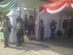 Jelang Kedatangan Menteri Susi di Ambon, Puluhan Aparat Polisi Berjaga